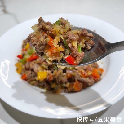 10分钟出锅的无米墨西哥牛肉炒饭，鲜嫩又爽口