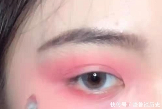 有一种“打脸”叫独角兽妆，本以为会很丑，结果：你在逗我玩？