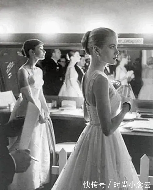 丝巾 用爱马仕丝巾包断臂、还用Kelly包遮孕肚,她才是最时尚王妃!