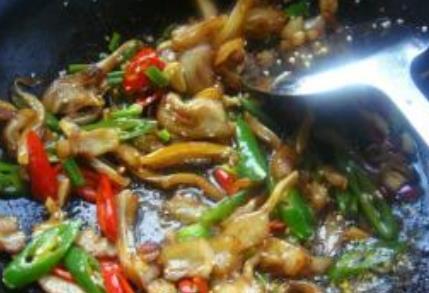 家常菜|老婆做了一道家常菜,客人吃了不想走,一锅饭都不够