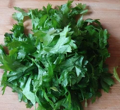 春分养生很重要，吃以下食物，稳定血糖，活血养颜，越吃越年轻