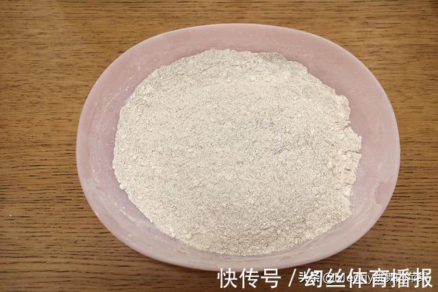 糖粉|教你个百搭饼干配方,粗粮杂粮全麦随意换,13分钟出炉酥香好吃