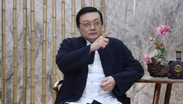 文化苦旅$当年红极一时的余秋雨,为何跌落“神坛”?梁宏达:此人极其虚伪