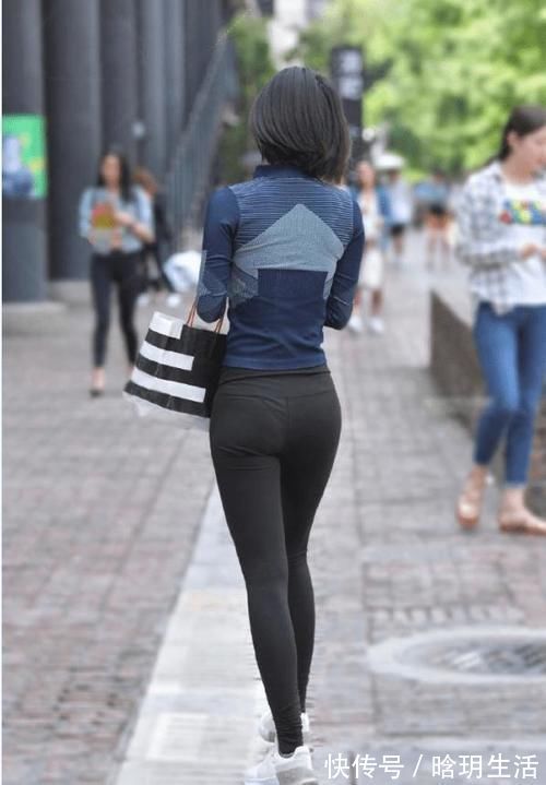 芳龄 小姐姐今年芳龄40,穿这身休闲运动装,瞬间年轻10岁