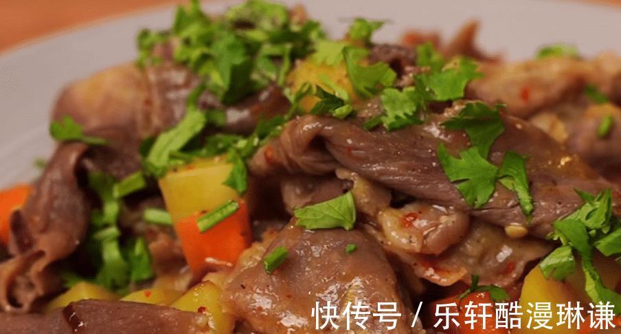 咖喱的辛香美味，搭配上滑嫩的肥牛，你的味蕾要开始跳舞了