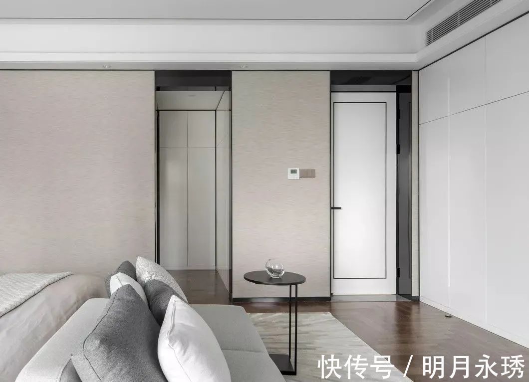 优雅|246㎡现代大平层，简约大方的空间，时尚优雅的布置，高级档次