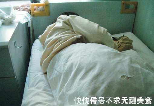 流产|惊怀孕8个月,孕检发现胎死腹中,孕期记得别做这件事