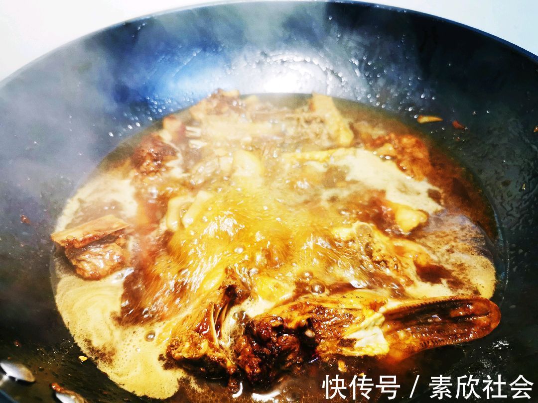豆瓣酱|鲜香浓郁的焖鹅肉，制作简单，美味可口