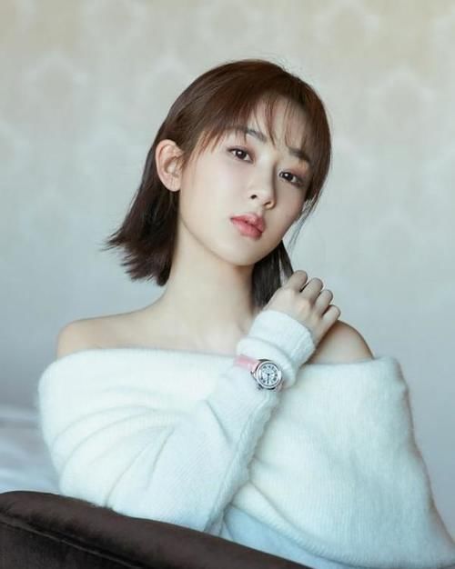 膨胀感|女人过了40岁,尽量避开这3种发型,尤其是第二种,显老又土气