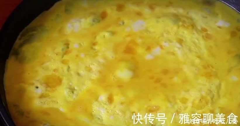 蛋饼|土豆这个吃法，上锅蒸一蒸，蒸出肉的味道，一点都不腻，特别香