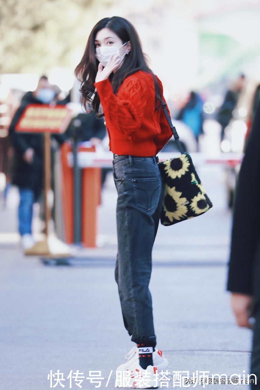 露袜子很奇怪吗？穿对这4种风格，路人秒变时髦精