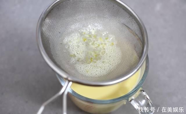 人气焦糖乳酪布丁烧,1杯甜点3个口感,冷藏后的口感赛过冰淇淋