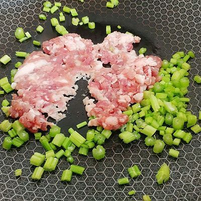 肉酱|香芹肉酱烧瓜条