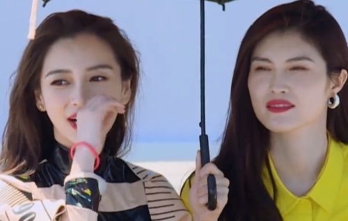 瀟瀟|跑男看臺(tái)座位baby張翰距離遠(yuǎn)，蔡徐坤何穗避嫌，只一組不同