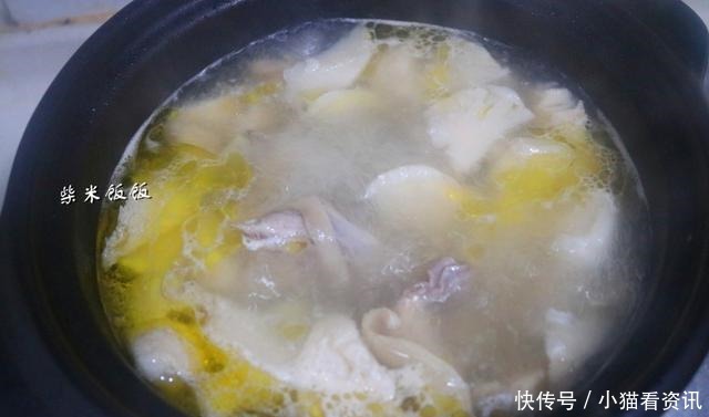 一日三餐|晒晒我家晚餐,2个菜1个汤,网友说这吃法,一看就是南方人