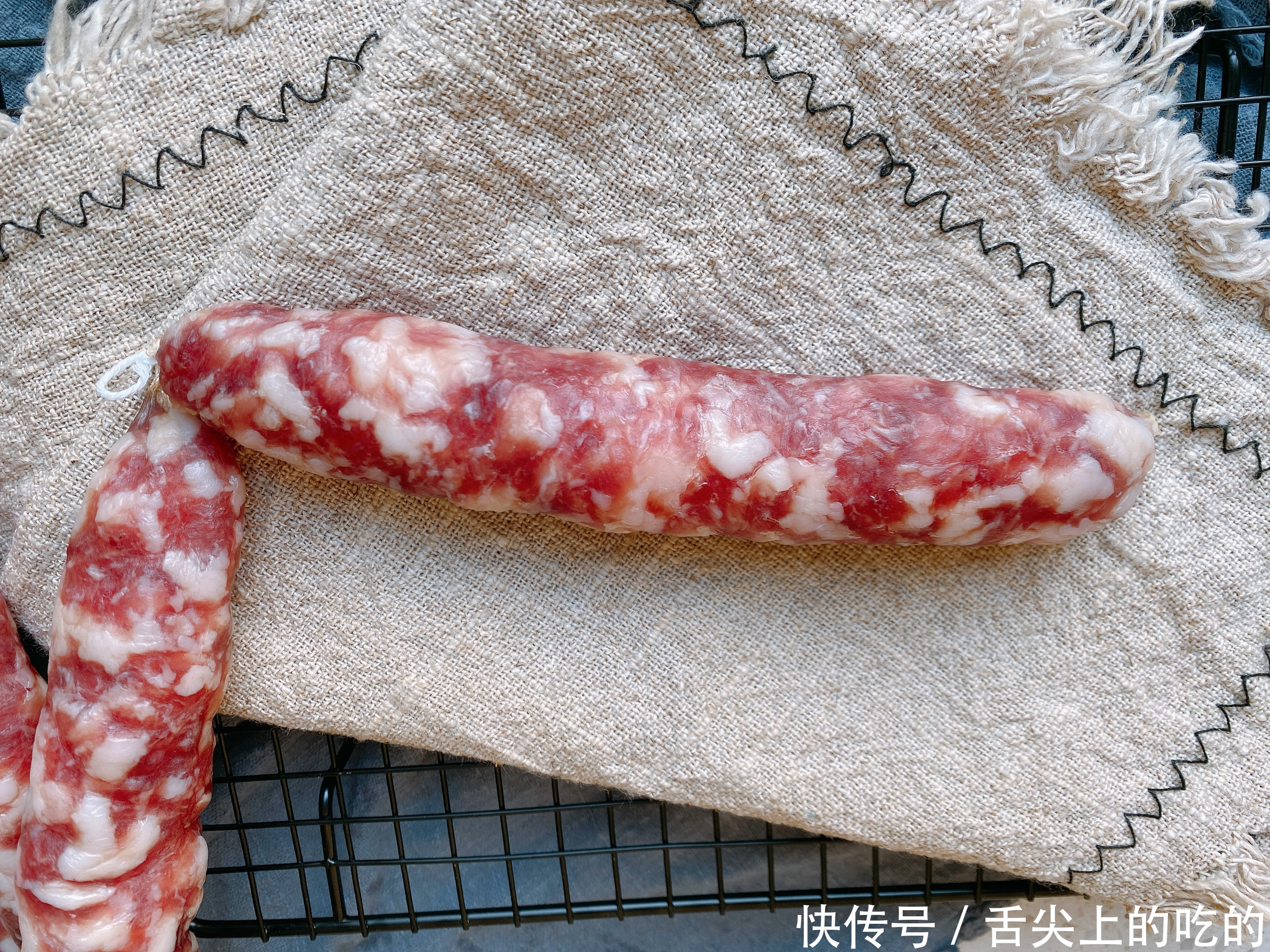 做法|要灌香肠的收藏,几十年的配方,做法配方详细讲解,香肠鲜香入味