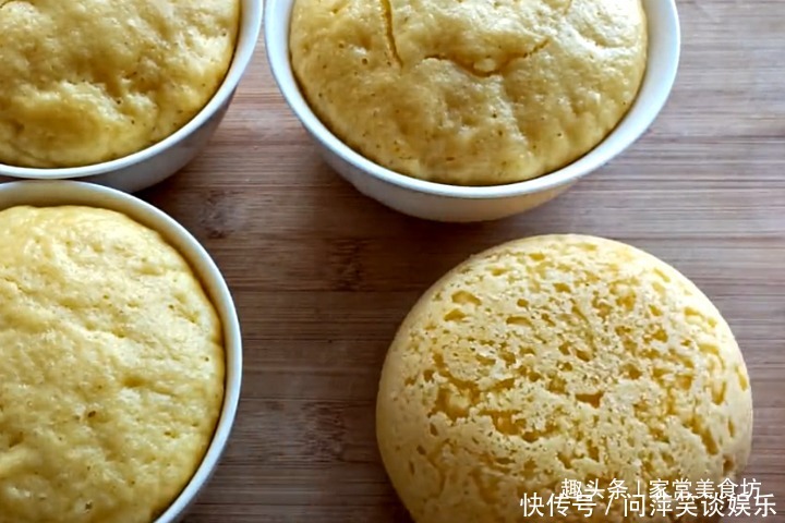 搅拌均匀|做玉米面蒸糕,用冷水还是热水和面很多人做错,难怪发硬不好吃