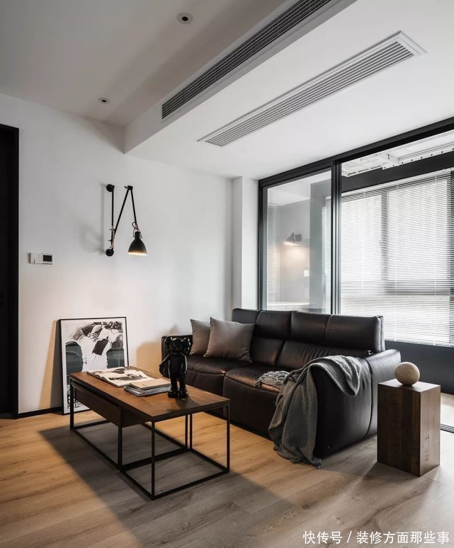 隔墙|74平现代风一居室拆掉厨房隔墙换来大客厅,水泥墙水泥地简单耐看