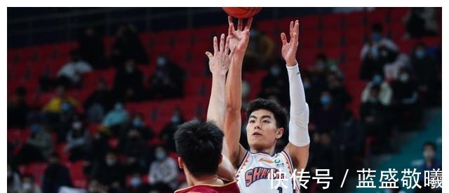 浙江队|CBA排名辽宁险胜锁定榜首 上海逆转浙江稳居前二 广州重回!