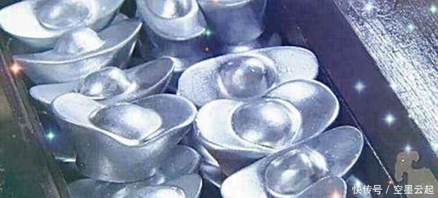 流通货币!古代的银子真的亮闪闪?真面目让人“尴尬”,黑乎乎,全是牙印