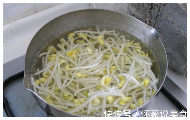 喜欢吃豆芽记得收藏，学会这种做法，豆芽多汁嫩口，比吃肉还香！