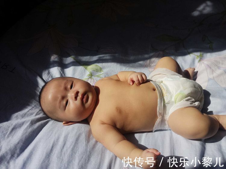 宝妈|宝宝超过这个月龄,夜奶就得及时断,否则宝宝可能承担这些隐患