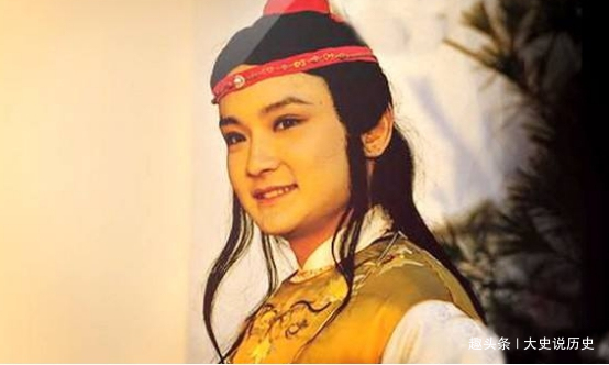 贾宝玉$《红楼梦》她看似很疼自己孩子,实际跟儿子没丝毫感情,悲哀!