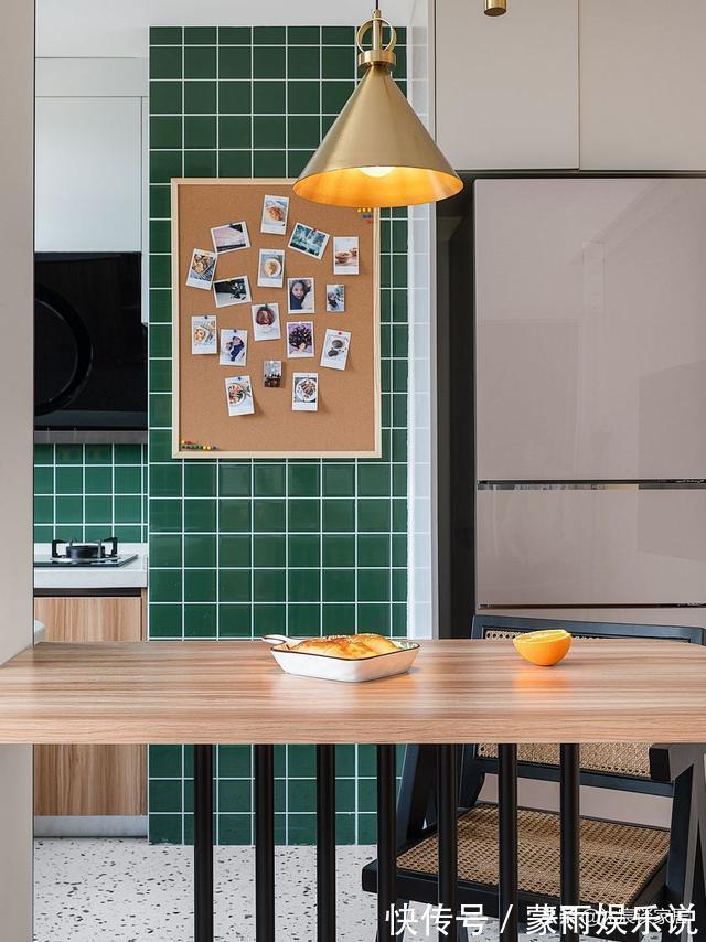 沐宸|她一人独居56㎡小宅,全屋温馨自然,与小猫相伴,生活幸福美满