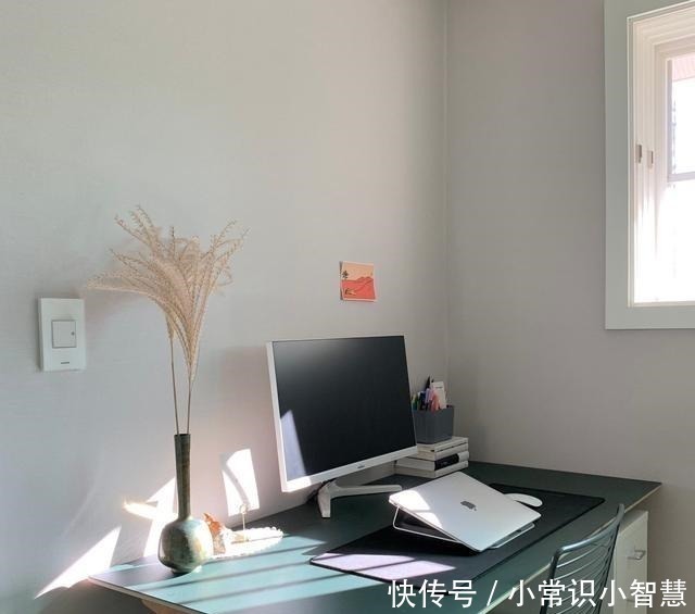 小姐姐|这套76平小房子,上了年纪却充满人情味!狭窄的厨房,一丝不苟!