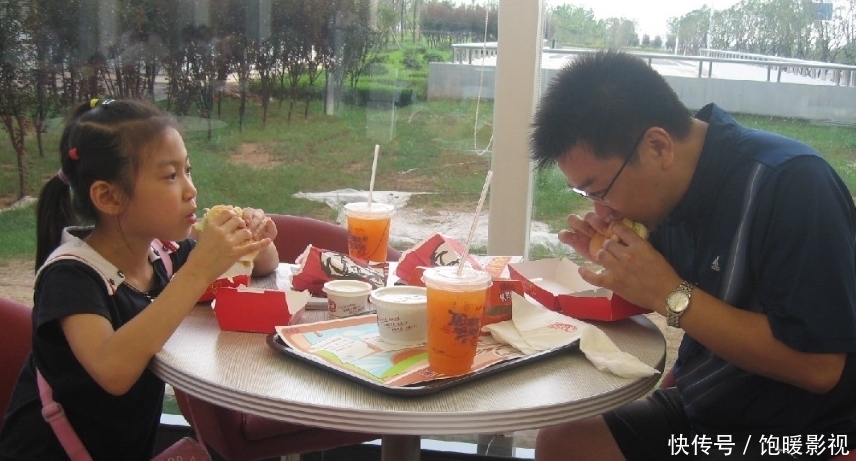 爸爸|“转账爸爸”走红,隔着屏幕都感觉到了宠爱,网友:跪求同款爸爸