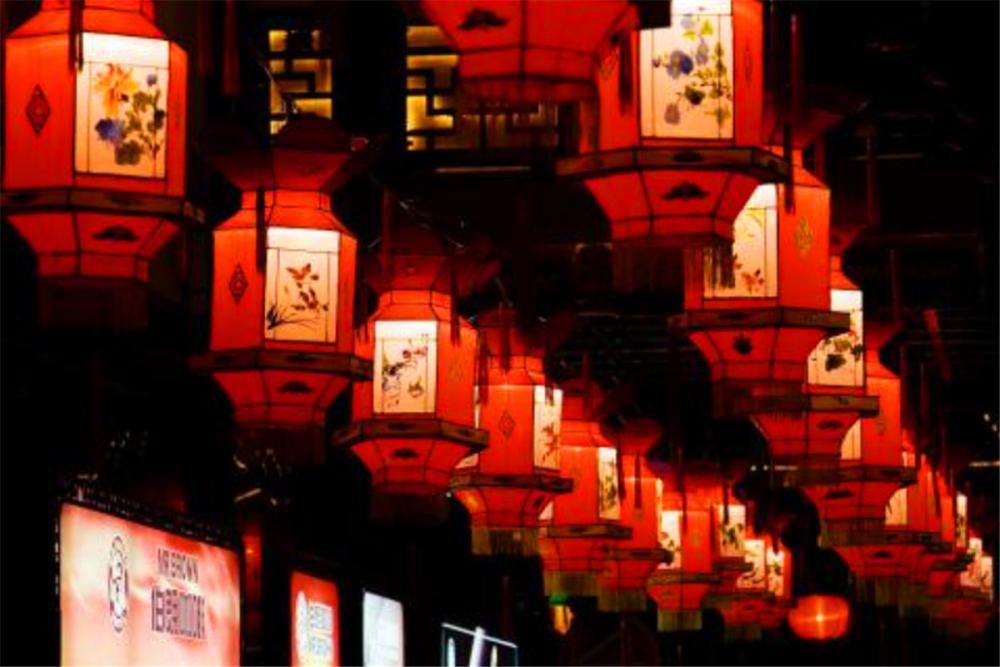 正月十五吃元宵，但元宵为啥又叫汤圆？专家：和一位历史名人有关