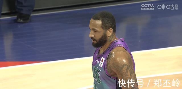 黄荣奇|熟悉的感觉又没了!陈培东30分,哈吉合砍44分,山东男篮双杀鱼腩