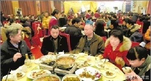 水煮鱼|开饭店的嫂子私底下告诉我,在外面吃饭时,千万别点这3道菜
