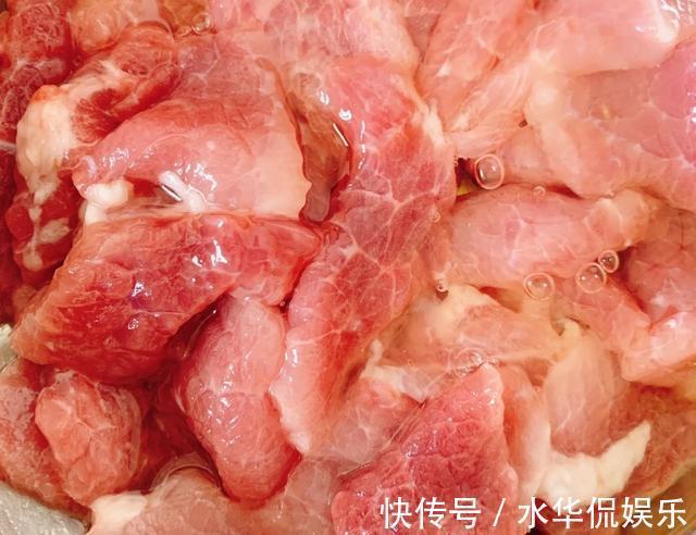 还不会做糖醋里脊腌制、炸酥、上糖醋简单3步，酸甜可口真馋人