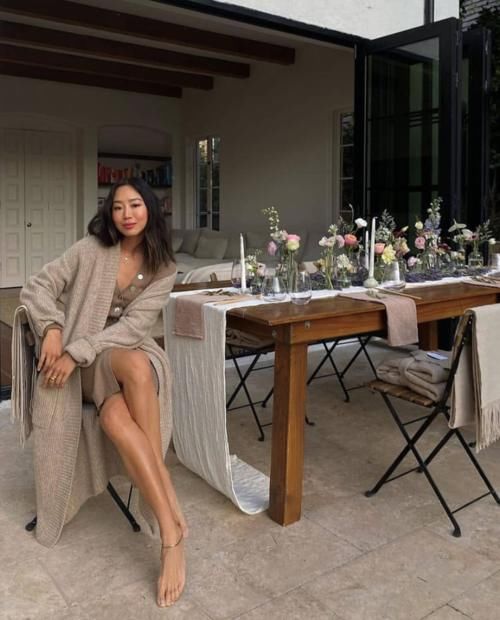 冬天就要认真穿毛衣，这些舒适又好看的款式，让心情柔软起来