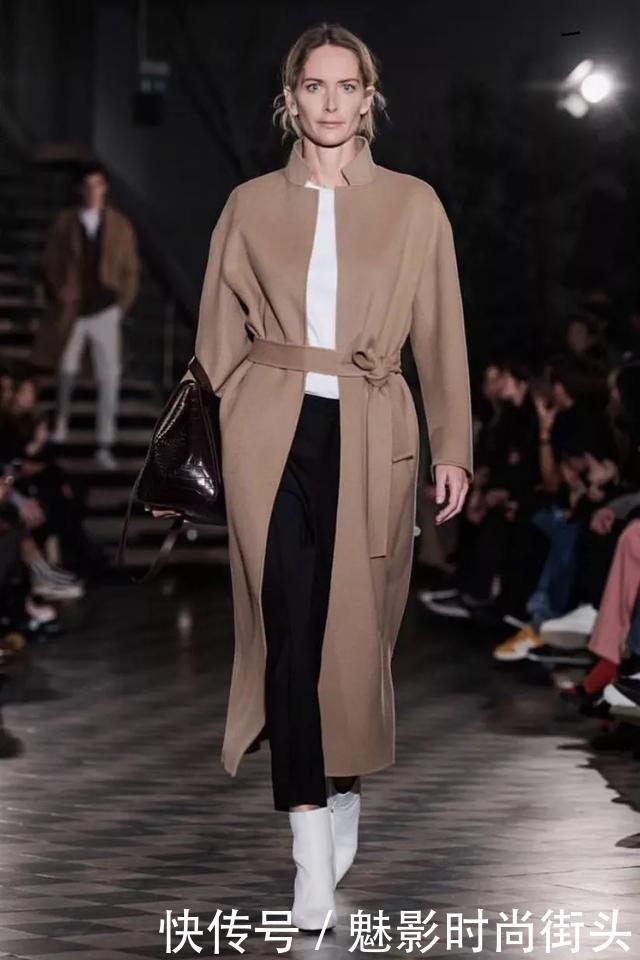 一件驼色外套,3种配色思路,轻松穿出时尚气质