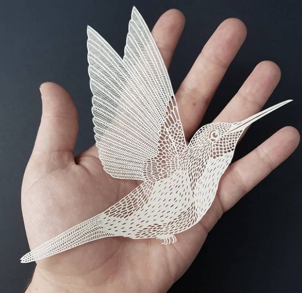 美女#美轮美奂,美女艺术家用一张纸雕刻出奇幻世界