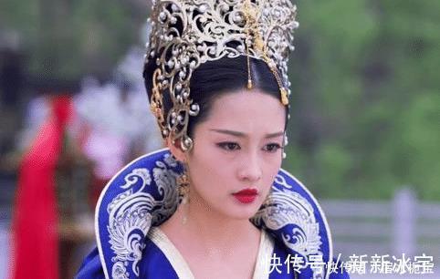 古装|现在的古装新娘的造型都是一顶发冠了事，越来越没有杜冰雁的韵味