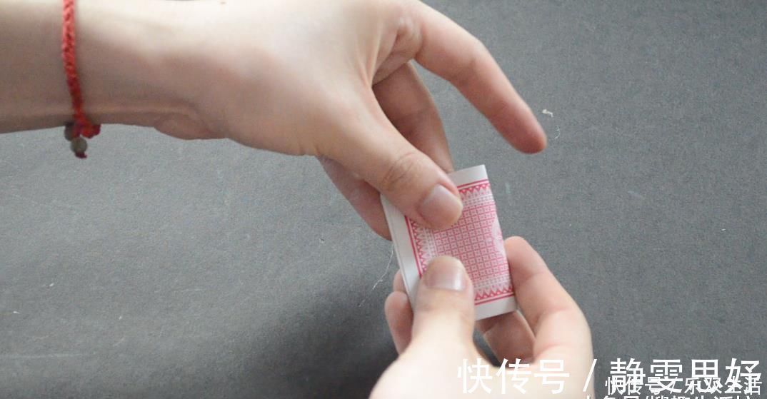 用处|用旧的扑克牌别再扔了, 剪几刀, 粘在厨房里超实用, 人人见了都夸好