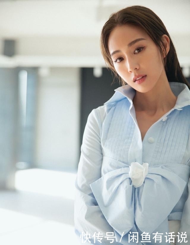 气场|张钧甯有钱任性，穿1万6的衬衫配8万开叉裤，气场比原版超模强大