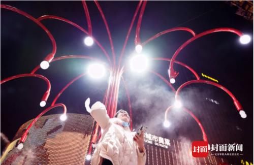 灯笼亮了 成都年味浓了|图说生活 |灯笼亮了 成都年味浓了\＂,\＂i11\＂:\＂图说生活