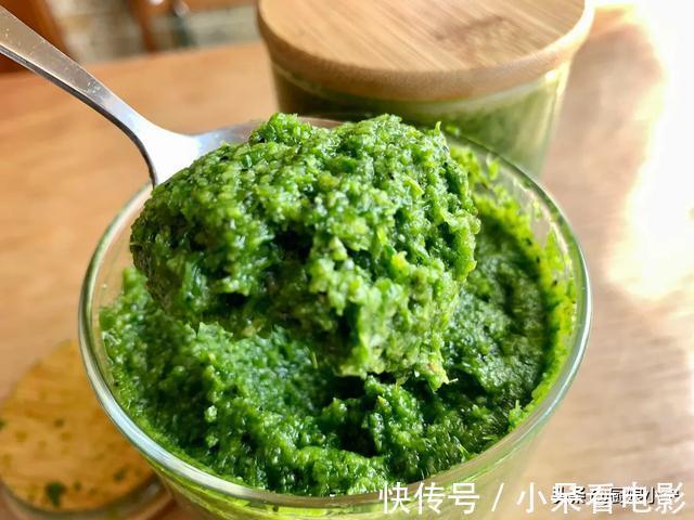 绞肉机|腌韭菜花别只会放盐，教你1招，颜色翠绿不发黄，保存一年不坏