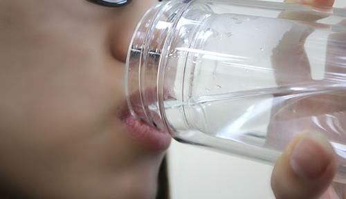 血管堵,有信号,总是能感受到3点变化,说明血管里有血栓了