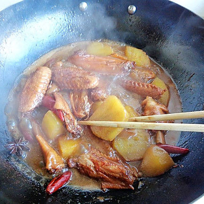 土豆烧鸡翅|土豆烧鸡翅