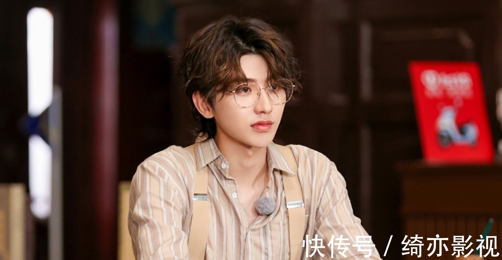 特殊身份|說實話，看完跑男之后不太喜歡蔡徐坤！反而對她好感多了