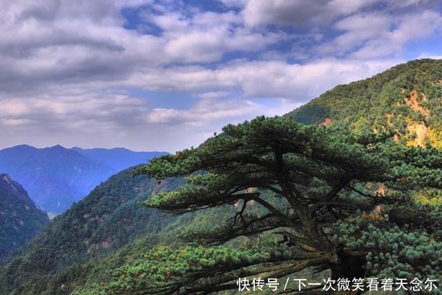 湖南一处避暑胜地走红，夏季均温仅20度，景色可与张家界相媲美