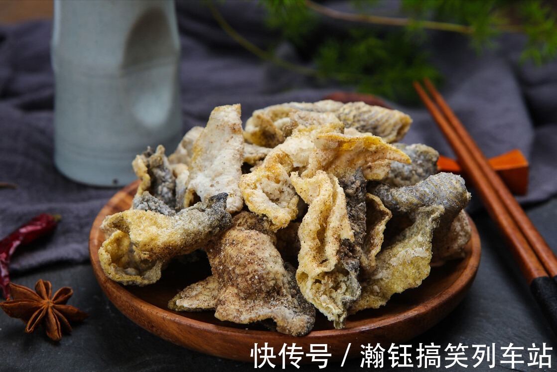 食材|夏天遇到这食材,我从不手软,10块钱一斤,炸一炸嘎嘣脆,太香了