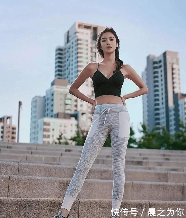 模特|28岁的韩国美女模特，体重52公斤，身形修长充满力量，看起来阳光又健康