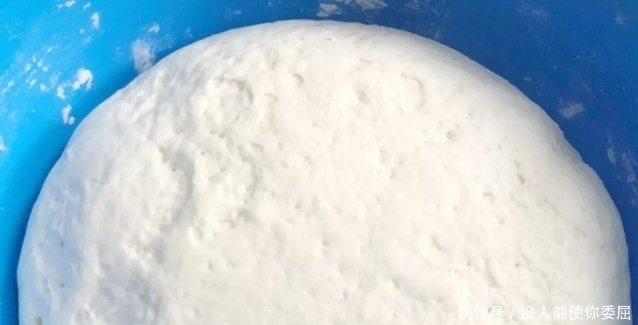 只加|冬天发面,只加酵母就错了!多加2样发酵快,又大又白,香甜可口