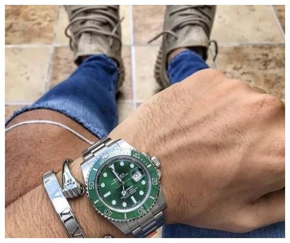 7到14万，世界十大名表中最热门的三款男士潜水表盘点